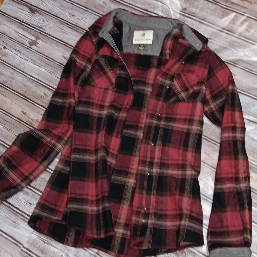 Ladies Legendary Whitetails long sleeve button up